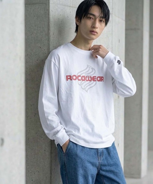 ROCAWEAR(ロカウェア)の「ROCAWEAR/ロカウェア FEDED LOGO PRINT L/T(CN)(Tシャツ/カットソー・メンズ・ホワイト/ブラック・SMALL/LARGE/MEDIUM/X-LARGE)」の6枚目の写真
