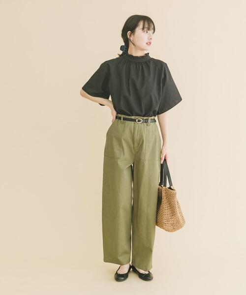 ITEMS URBANRESEARCH(アイテムズ アーバンリサーチ)の「フリルネックブラウス(シャツ/ブラウス・レディース・グリーン系その他/ブラック/ホワイト・FREE)」の17枚目の写真