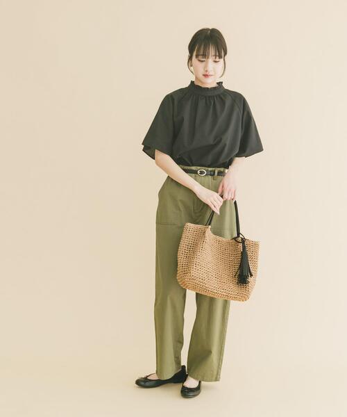 ITEMS URBANRESEARCH(アイテムズ アーバンリサーチ)の「フリルネックブラウス(シャツ/ブラウス・レディース・グリーン系その他/ブラック/ホワイト・FREE)」の16枚目の写真