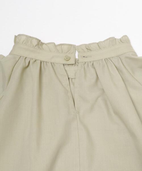 ITEMS URBANRESEARCH(アイテムズ アーバンリサーチ)の「フリルネックブラウス(シャツ/ブラウス・レディース・グリーン系その他/ブラック/ホワイト・FREE)」の6枚目の写真