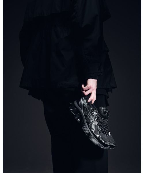 ASICS(アシックス)の「GEL-KINETIC FLUENT / ゲルキネティック フルーエント(スニーカー・メンズ・ブラック×グレー・23/26.5/26/23.5/29/24/27/24.5/28.5/25.5/25/28/27.5/29.5)」の18枚目の写真