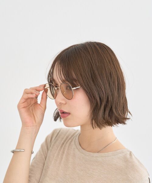 earth music&ecology(アースミュージックアンドエコロジー)の「【UVカット】メタルボストングラス(サングラス・レディース・シルバー/ブラウン・FREE)」の15枚目の写真