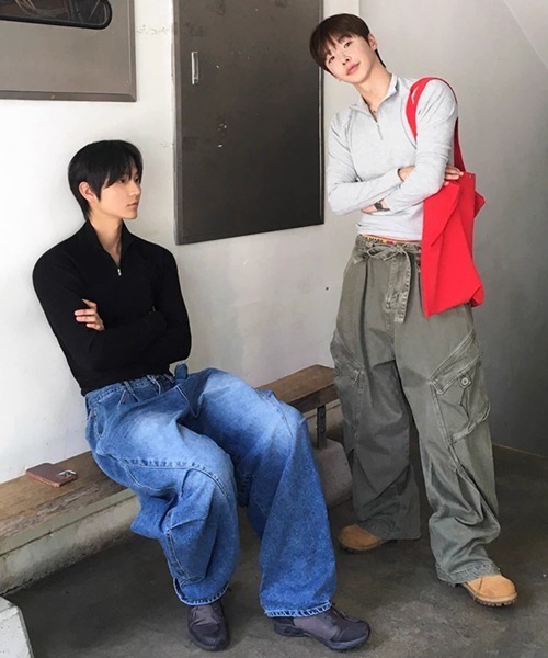 NOWLE(ノウル)の「【NOWLE】タイトフィット ハーフジップ ラグラン リブ ロンT(Tシャツ/カットソー・メンズ・グレー/ブラック・X-LARGE/LARGE/MEDIUM)」の7枚目の写真