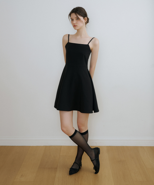 REORG(リオルグ)の「CE SLEEVELESS FLARE MINI OPS BLACK(ワンピース・レディース・その他・SMALL/MEDIUM)」の3枚目の写真