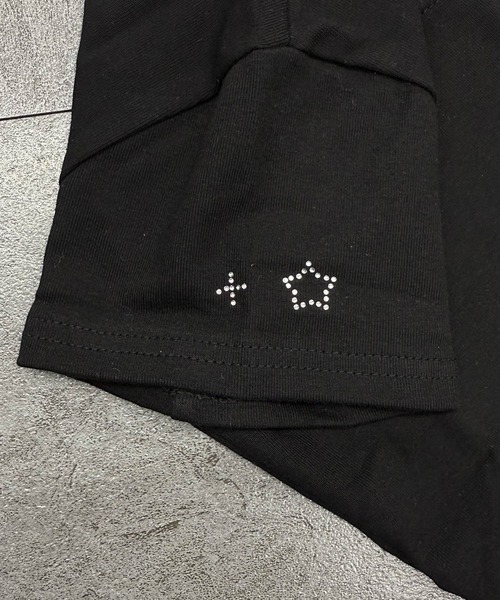 ATMARK(アットマーク)の「《2サイズ展開 / LADIES 》クロスラインストーン ショート丈Tシャツ(Tシャツ/カットソー・レディース・ホワイト/ブラック・L/M)」の5枚目の写真