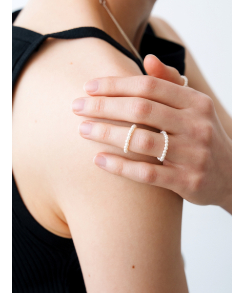 LOVE ME MONSTER（ラブミーモンスター）の「[3 SET] Tini Gems Rings_2COL (L261MRI020)（リング・レディース・ブラック/ホワイト・A/B）」の4枚目の写真