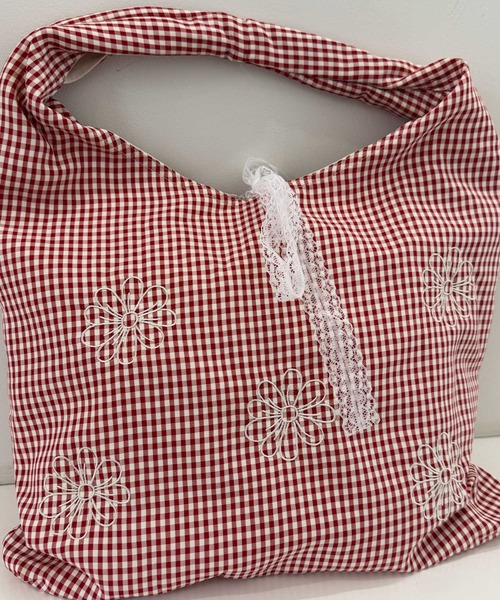 frunco(フランコ)の「デイジー刺繍ギンガムチェックリボントート(トートバッグ・レディース・レッド/ブルー・FREE)」の15枚目の写真