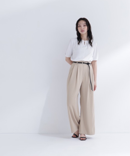 NATURAL BEAUTY BASIC(ナチュラルビューティーベーシック)の「ネックタックブラウス半袖(シャツ/ブラウス・レディース・ライトグリーン/チャコールグレー/オフホワイト・SMALL/MEDIUM)」の21枚目の写真