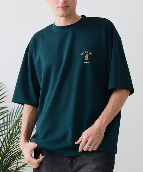 Blue Standard (ブルースタンダード)の「【BLUE STANDARD/ブルースタンダード】【ひんやり涼しい接触冷感】COOLスムース 部分刺繍Tシャツ リラックスフィット オーバーサイズ スムース素材 ネコ オバケ なめらか きれいめ(Tシャツ/カットソー・メンズ・グリーン/ホワイト/ブラック/グレー・X-LARGE/LARGE/MEDIUM)」の4枚目の写真