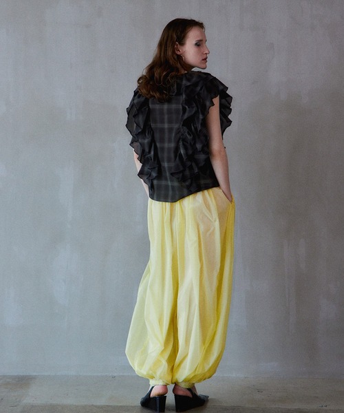 MAISON SPECIAL(メゾンスペシャル)の「Sheer Nylon Balloon Pants/シアーナイロンバルーンパンツ(その他パンツ・レディース・ブラック/イエロー/ピンク・36/38)」の19枚目の写真