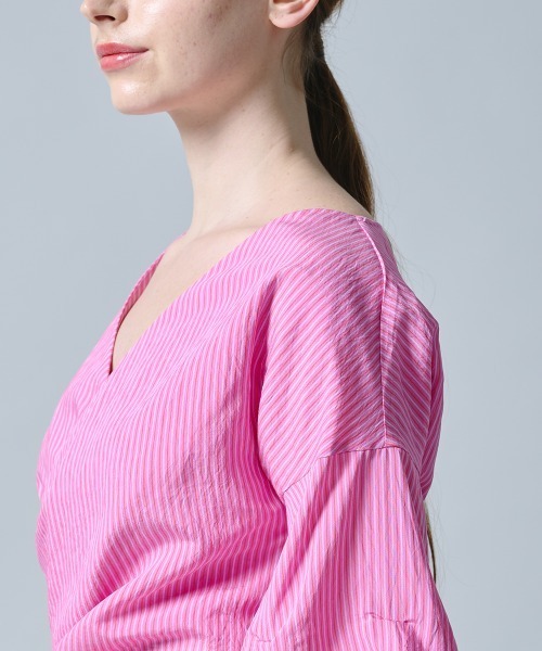 DOUBLE STANDARD CLOTHING(ダブルスタンダードクロージング)の「カシュクールボリュームスリーブブラウス(シャツ/ブラウス・レディース・ピンク・38/36)」の7枚目の写真