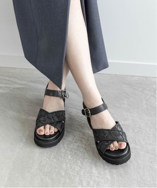 RANDA(ランダ)の「ウーブンデザインクロスベルトサンダル(サンダル・レディース・ブラック/ブラウン・M/S/L/LL)」の19枚目の写真