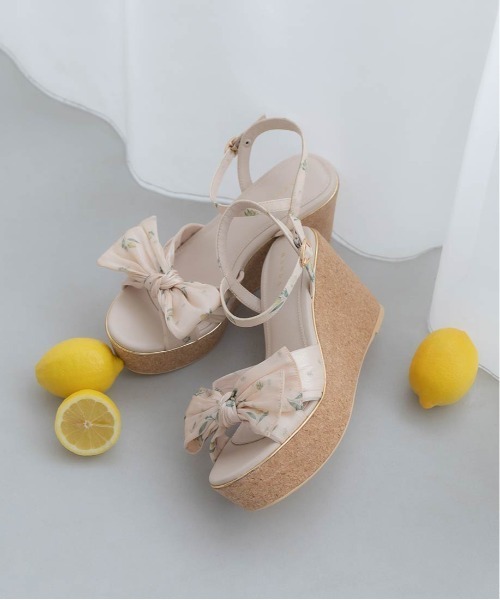 RANDA(ランダ)の「【Lemon Collection】レモンプリントリボンウェッジサンダル(サンダル・レディース・ブラック/ピンク/アイボリー・S/M/L/LL)」の4枚目の写真