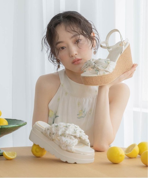 RANDA(ランダ)の「【Lemon Collection】レモンプリントリボンウェッジサンダル(サンダル・レディース・ブラック/ピンク/アイボリー・S/M/L/LL)」の8枚目の写真