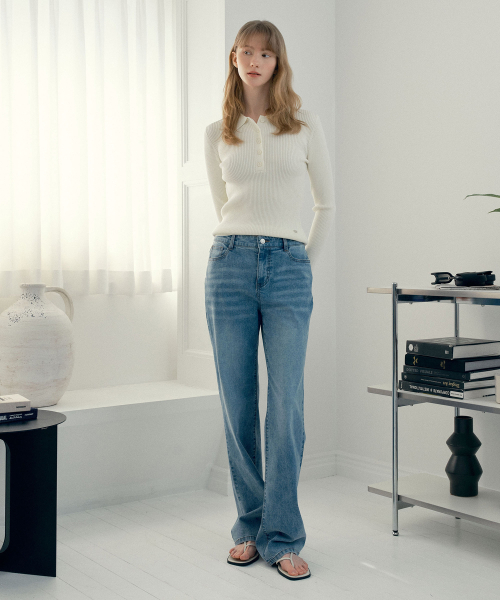 MIND BRIDGE WOMEN（マインドブリッジウーマン）の「[W][クールマックス]ストレートライトブルーデニムパンツ（デニムパンツ・レディース・ブルー・55/66/77）」の2枚目の写真