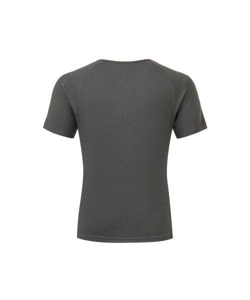 MIHAK(ミハク)の「メタルプレートマッスルフィットヘンリーネックTシャツ(チャコール)(Tシャツ/カットソー・メンズ・その他・1/4/3/2)」の5枚目の写真