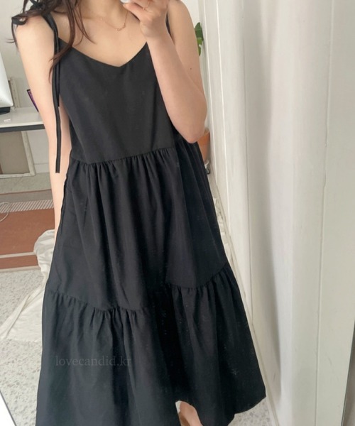 2ly2(トゥーリートゥー)の「肩リボンが可愛い♪ティアードキャミソールロングワンピース(ワンピース・レディース・グレー/ベージュ/ブラック・FREE)」の5枚目の写真