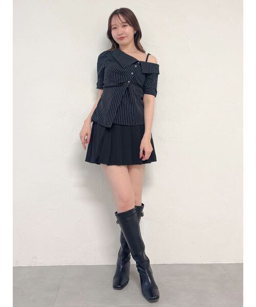 dazzlin（ダズリン）の「デザインカラーワンショルシャツ（シャツ/ブラウス・レディース・ネイビー/オフホワイト/グレー・FREE）」の22枚目の写真