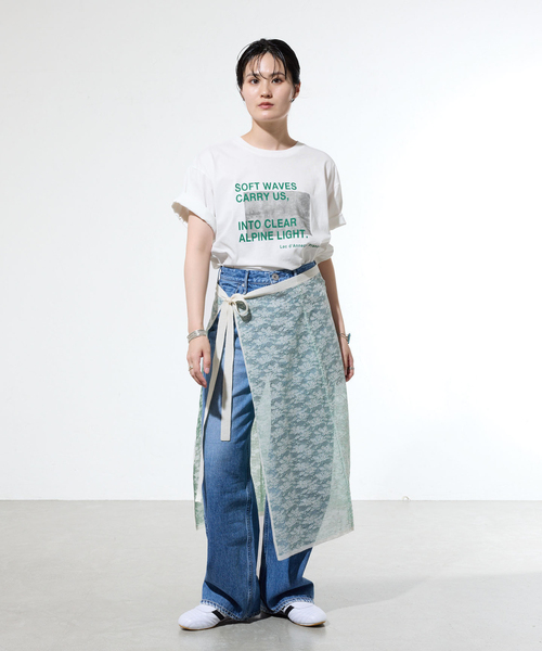 IENA(イエナ)の「《WEB限定/追加》コットンフォトプリント ロゴTシャツ(Tシャツ/カットソー・レディース・グレー/サックスブルー/グリーン・FREE)」の21枚目の写真