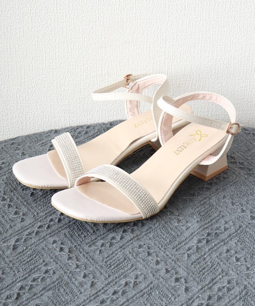 Miniministore(ミニミニストア)の「ストラップサンダル キラキラ 夏 美脚(サンダル・レディース・ブラック/オフホワイト・22.5cm/23.5cm/24.5cm/23.0cm/24.0cm/25.0cm)」の7枚目の写真