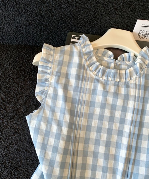 LUCPY(ラクピー)の「ギンガムチェックフリルペプラムブラウス(シャツ/ブラウス・レディース・ブルー・SMALL/LARGE/MEDIUM)」の4枚目の写真