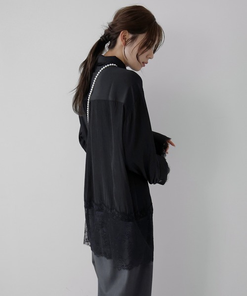 AMUU. PRECIEUSE（アムープレシューズ）の「レースドッキングチュニックシャツ（シャツ/ブラウス・レディース・オフホワイト/ブルー/ブラック・FREE）」の10枚目の写真