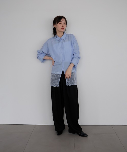 AMUU. PRECIEUSE（アムープレシューズ）の「レースドッキングチュニックシャツ（シャツ/ブラウス・レディース・オフホワイト/ブルー/ブラック・FREE）」の19枚目の写真