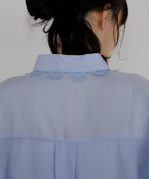 AMUU. PRECIEUSE（アムープレシューズ）の「レースドッキングチュニックシャツ（シャツ/ブラウス・レディース・オフホワイト/ブルー/ブラック・FREE）」の20枚目の写真