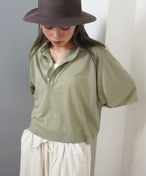 gossara(ゴサラ)の「【ほどよい透け感で魅せる、大人のポロシャツ】シアー天竺ポロシャツ(ポロシャツ・レディース・カーキ/ブラック/ブラウン・FREE)」の4枚目の写真