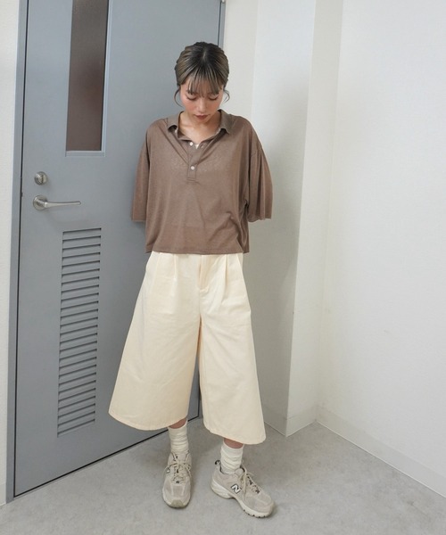 gossara(ゴサラ)の「【ほどよい透け感で魅せる、大人のポロシャツ】シアー天竺ポロシャツ(ポロシャツ・レディース・カーキ/ブラック/ブラウン・FREE)」の13枚目の写真