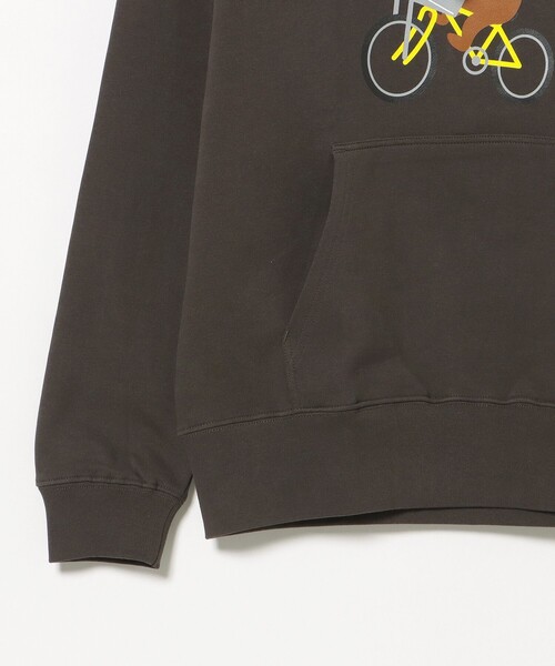 BEAMS T(ビームスティー)の「BEAMS T / Bicycle Bear Hoodie(スウェット・メンズ・オリーブ/ブラック系その他4・SMALL/X-LARGE/LARGE/MEDIUM)」の5枚目の写真