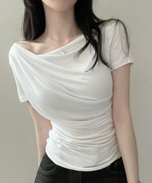 semplice（センプリチェ）の「Ｔシャツ【韓国ファッション】（Tシャツ/カットソー・レディース・ホワイト/ベージュ/ブラック・F）」の9枚目の写真