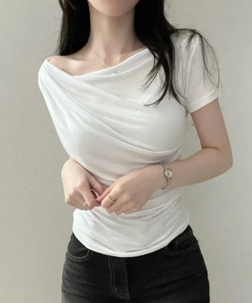 semplice（センプリチェ）の「Ｔシャツ【韓国ファッション】（Tシャツ/カットソー・レディース・ホワイト/ベージュ/ブラック・F）」の10枚目の写真