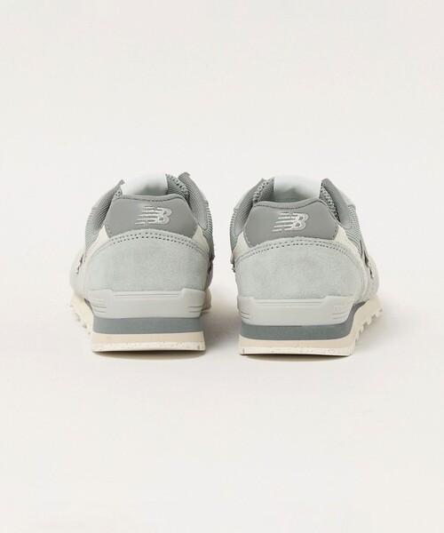 NEW BALANCE(ニューバランス)の「<New Balance>996 スニーカー / W9962SB(スニーカー・レディース・ライトグレー・24.5cm/22.5cm/23.5cm/24cm/23cm/25cm)」の2枚目の写真