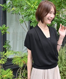 首元を変える印象まで変わるお仕事トップス