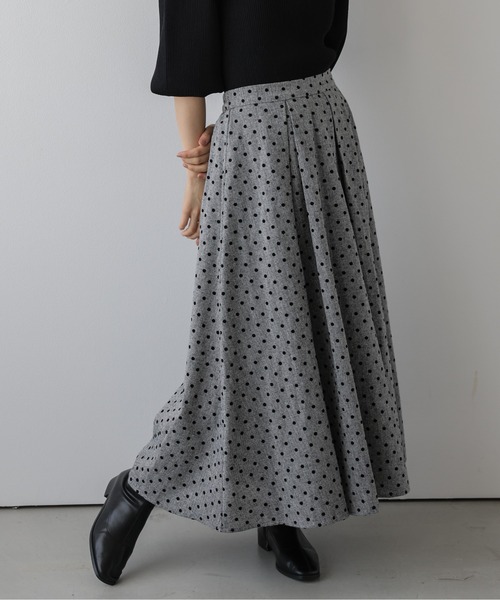 AMELY(エミリー)の「ドット柄 Aライン ツイード調プリーツスカート(スカート・レディース・ブラウン/グレー・フリー)」の4枚目の写真