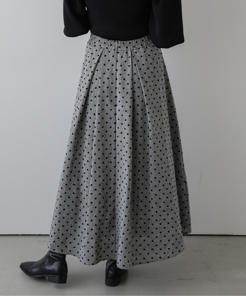 AMELY(エミリー)の「ドット柄 Aライン ツイード調プリーツスカート(スカート・レディース・ブラウン/グレー・フリー)」の6枚目の写真