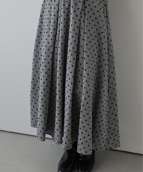 AMELY(エミリー)の「ドット柄 Aライン ツイード調プリーツスカート(スカート・レディース・ブラウン/グレー・フリー)」の7枚目の写真