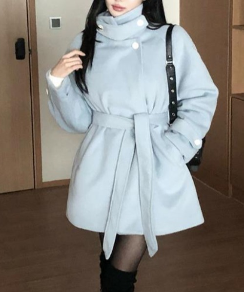 semplice(センプリチェ)の「ショートコート(その他アウター・レディース・ライトブルー/アイボリー・F)」の3枚目の写真