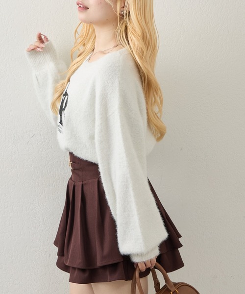 continuer de NICE CLAUP(コンティニューデナイスクラップ)の「ラメフェザーキルトロゴニット(ニット/セーター・レディース・オフホワイト/ピンク/ブラック/グレイッシュベージュ・FREE)」の9枚目の写真