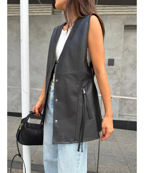 TRUNC(トランクエイティーエイト)の「V Neck Eco Leather Flared Vest(その他アウター・レディース・ブラック/ブラウン・FREE)」の8枚目の写真