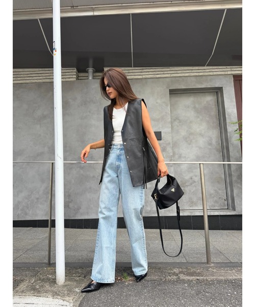 TRUNC(トランクエイティーエイト)の「V Neck Eco Leather Flared Vest(その他アウター・レディース・ブラック/ブラウン・FREE)」の11枚目の写真