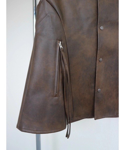 TRUNC(トランクエイティーエイト)の「V Neck Eco Leather Flared Vest(その他アウター・レディース・ブラック/ブラウン・FREE)」の7枚目の写真