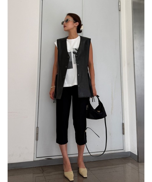 TRUNC(トランクエイティーエイト)の「V Neck Eco Leather Flared Vest(その他アウター・レディース・ブラック/ブラウン・FREE)」の16枚目の写真