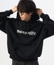 FFEIN（フェイン）の「【FFEIN(フェイン)】ヘビーウエイトセンターデカロゴ3D刺繍立体プルパーカー   プルパーカー フード フロントポケット 刺繍 裏起毛 ユニセックス（パーカー）」