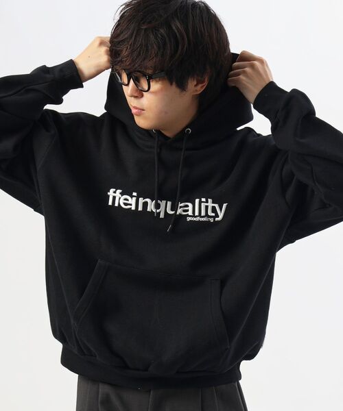 FFEIN(フェイン)の「【FFEIN(フェイン)】ヘビーウエイトセンターデカロゴ3D刺繍立体プルパーカー / プルパーカー フード フロントポケット 刺繍 裏起毛 ユニセックス(パーカー・メンズ・ブラック/ネイビー/アッシュグレー/ライトピンク・SMALL/LARGE/MEDIUM)」の2枚目の写真