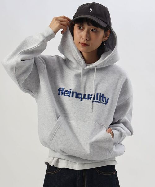 FFEIN(フェイン)の「【FFEIN(フェイン)】ヘビーウエイトセンターデカロゴ3D刺繍立体プルパーカー / プルパーカー フード フロントポケット 刺繍 裏起毛 ユニセックス(パーカー・メンズ・ブラック/ネイビー/アッシュグレー/ライトピンク・SMALL/LARGE/MEDIUM)」の12枚目の写真