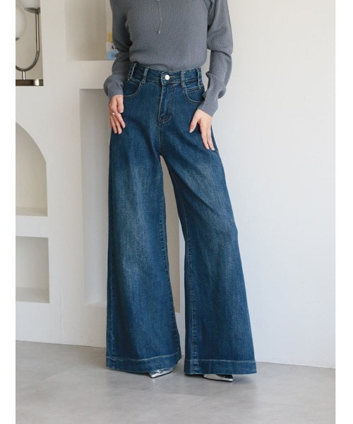 fifth（フィフス）の「ベルトループポイントフレアデニム（デニムパンツ・レディース・ブルー・M）」の2枚目の写真