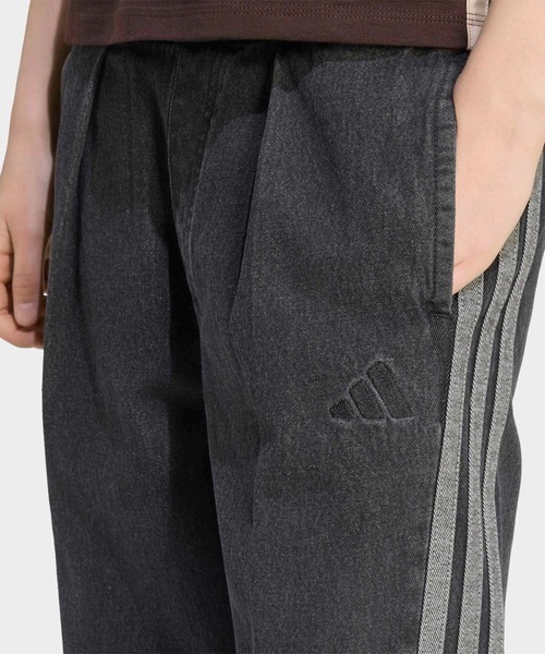 adidas(アディダス)の「スタジアム ウォッシュ デニム ルーズフィット パンツ / アディダス adidas(デニムパンツ・レディース・ブラック・XX-LARGE/SMALL/X-SMALL/X-LARGE/MEDIUM/LARGE)」の3枚目の写真