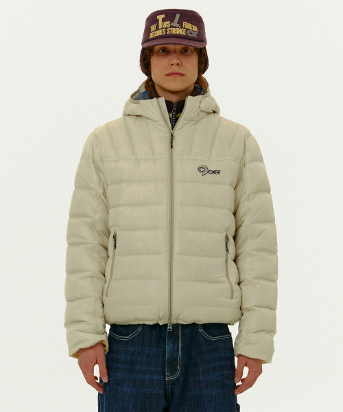 TEKET(テケット)の「CT Curve Lightweight Down Jacket Cream(ダウンジャケット/コート・メンズ・その他・SMALL/MEDIUM/LARGE)」の1枚目の写真